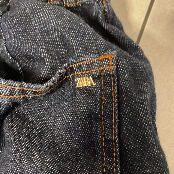 ZARA woman’s blue jeans with an elastic waist - Picture 9 of 16